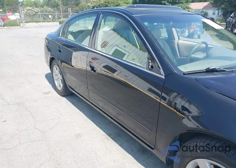 2002 Nissan Altima 2.5 Sl из США, поврежденный, VIN 1N4AL11D02C135487